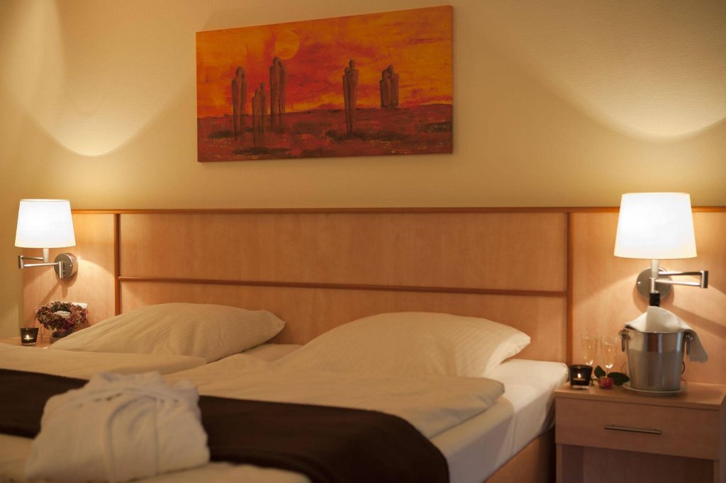 Фото Strandhotel Weissenhäuser Strand