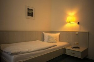 Hotel Weide (Mecklenburg-Vorpommern, Rostock, Hauptstraße, 50), hotel