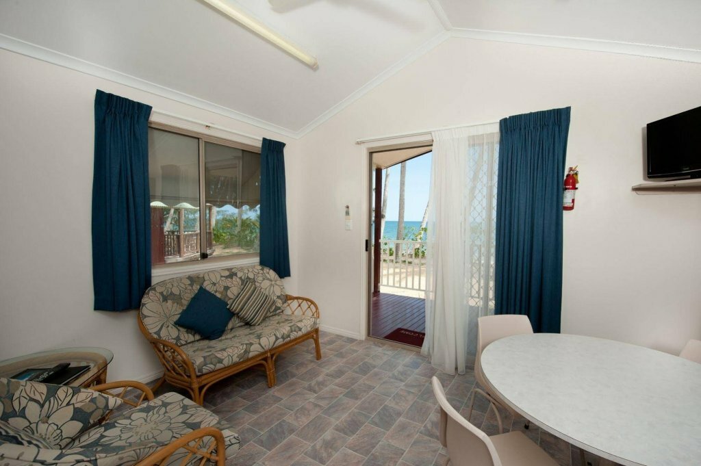 Hotel Ellis Beach Oceanfront Bungalows, Queensland, photo