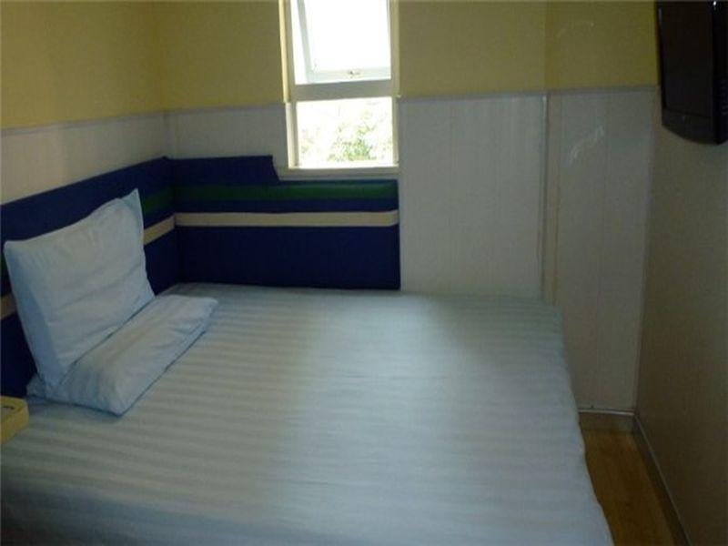 Фото Haiyou Shenzhen Luohu Port International Trade Hotel