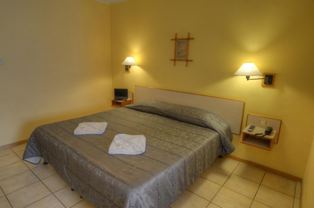 Фото Sliema Chalet Hotel