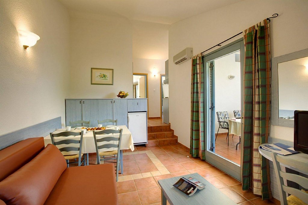 Фото Valamar Club Tamaris Resort