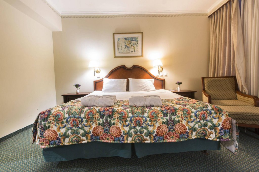 Фото Nazareth Plaza Hotel