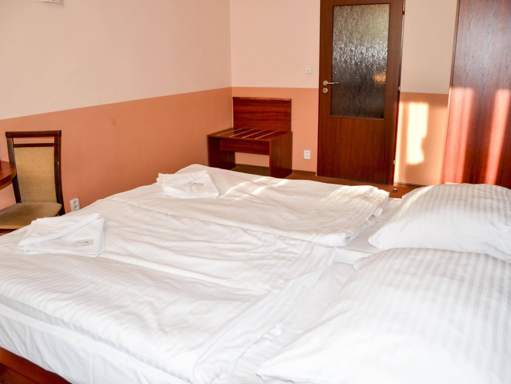 Фото Hotel Inturprag