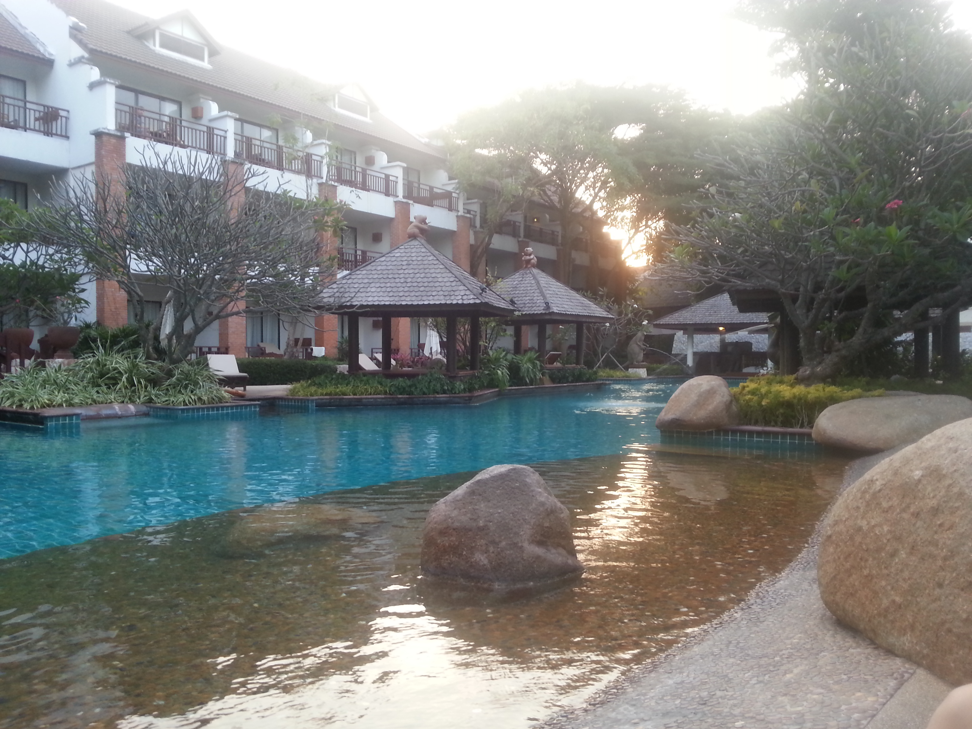 Фото Woodlands Hotel & Resort