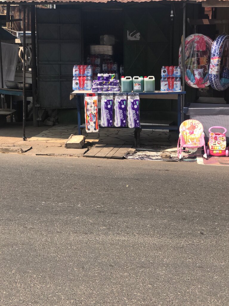 Grocery Raven Gate, Accra, photo