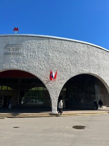 Vera Brejnevni sikayotgan yigitning yashirin kamera tasvirlari