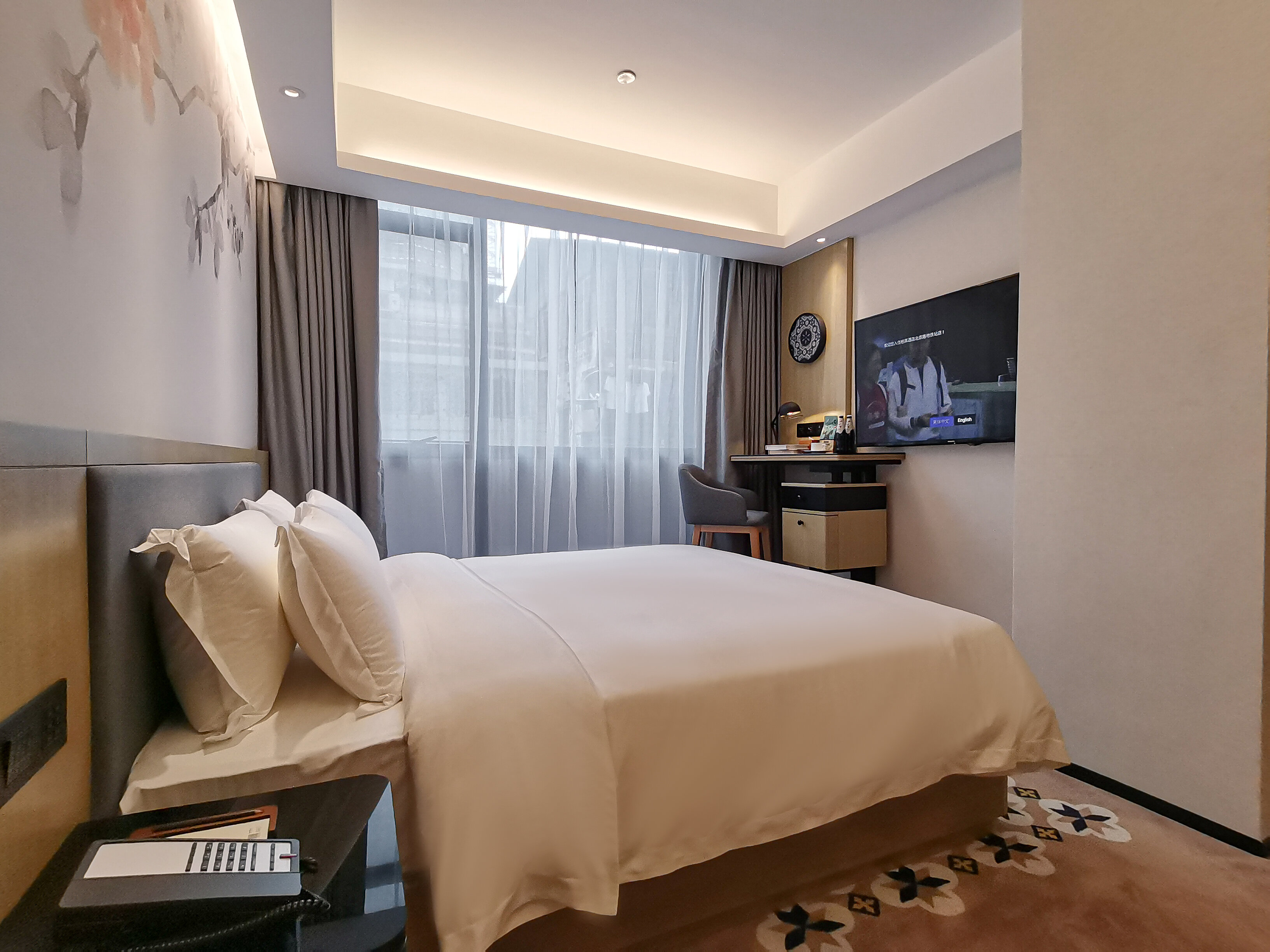 Фото отеля 2