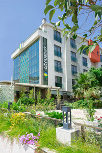 отель Citrus Park Hotel
