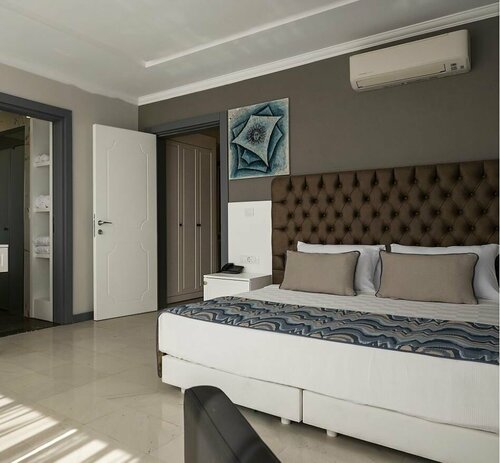 Гостиница Blue Marlin Deluxe SPA and Resort в Конаклы