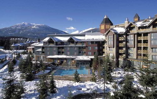 Гостиница Delta Hotels by Marriott Whistler Village Suites в Уистлере