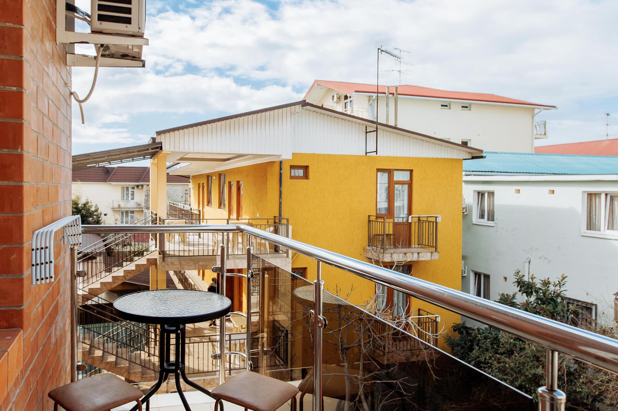 Фото Диана Аллама групп