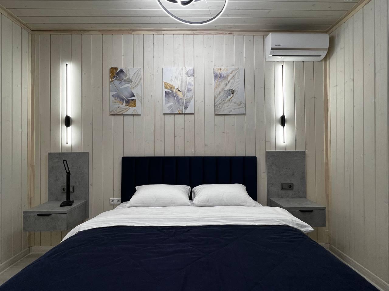 Фото Восток-Запад