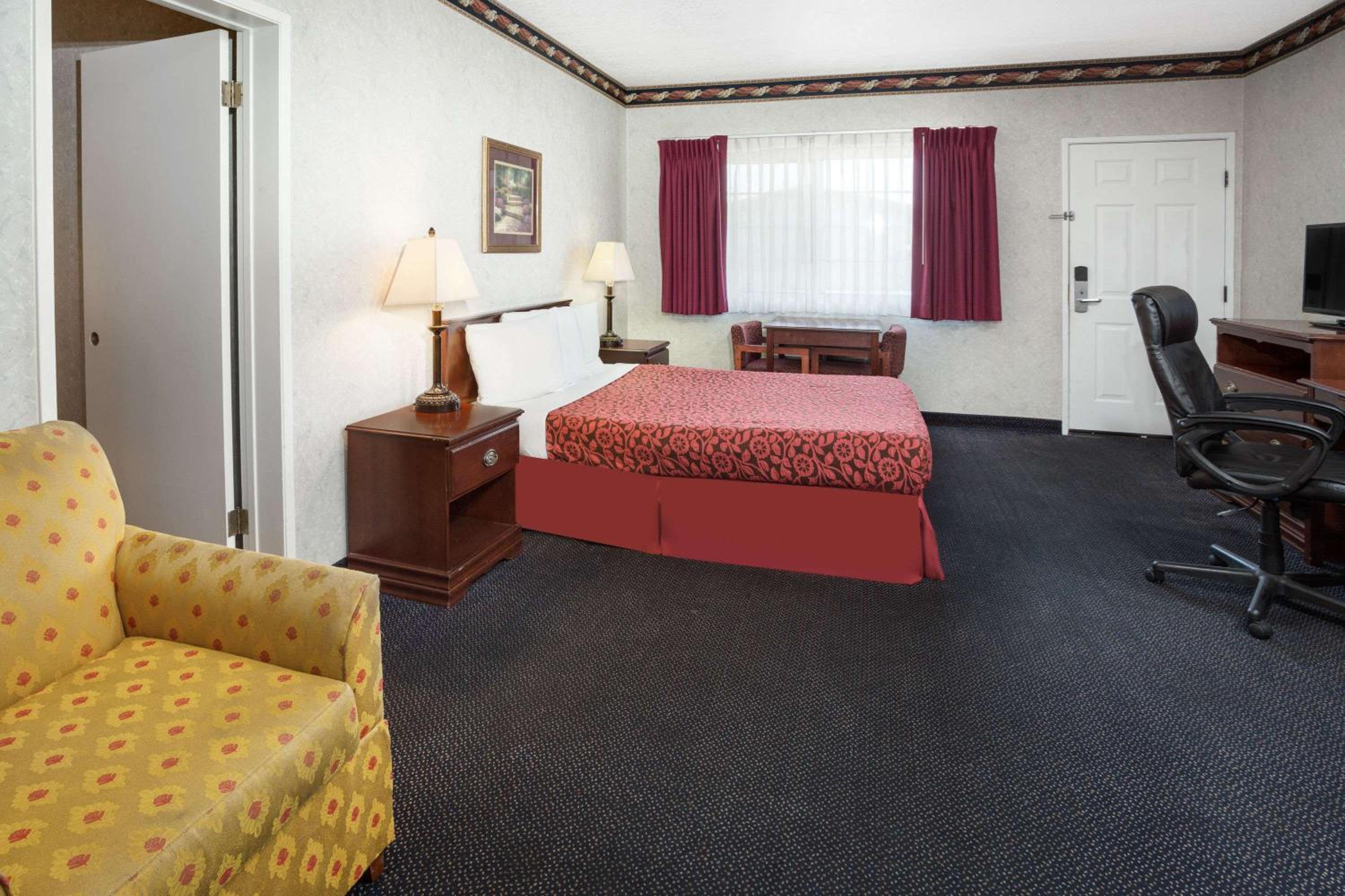 Фото Sunset Inn