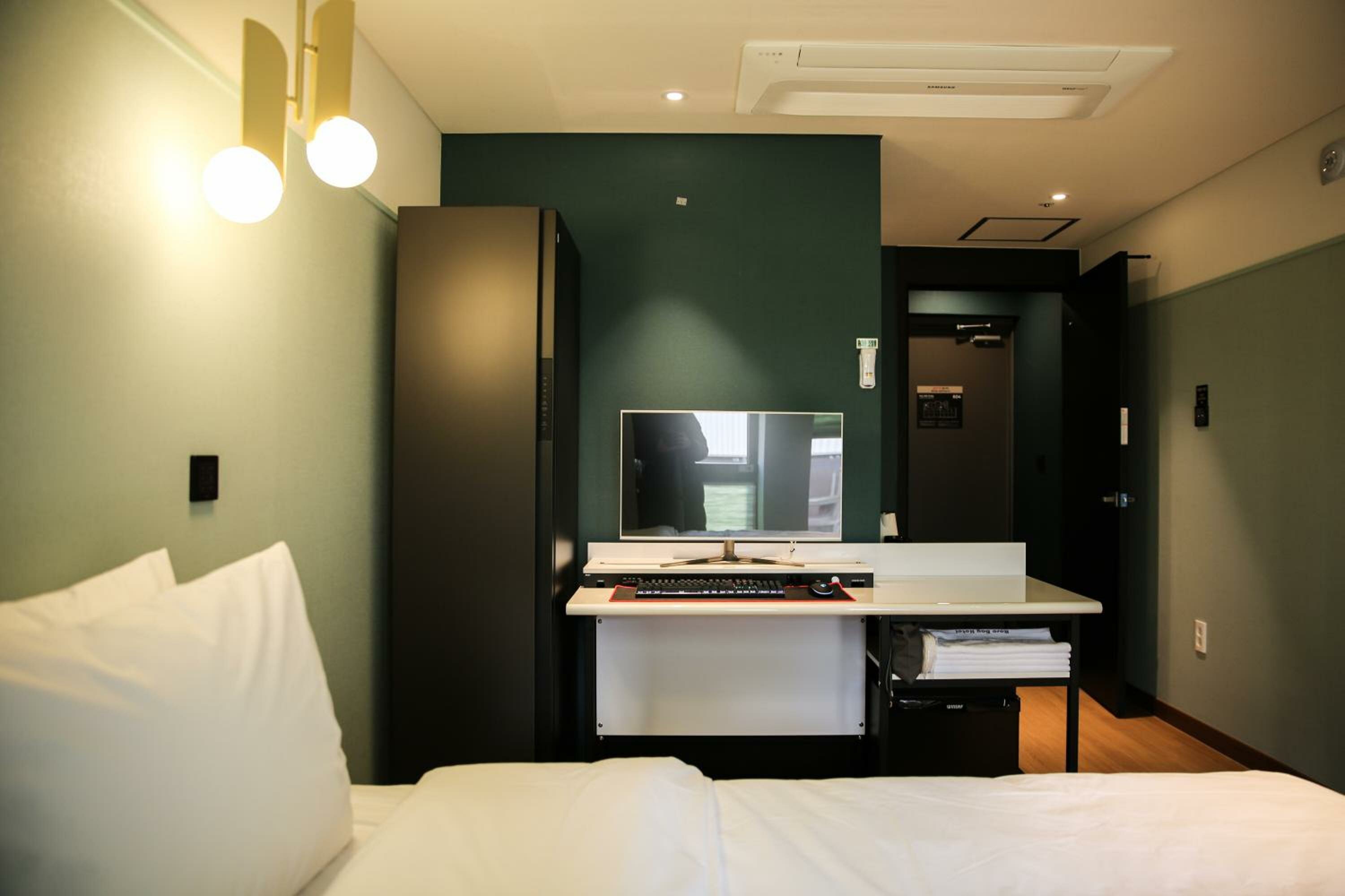 Фото Number25 Hotel