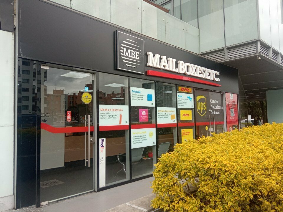 Logistics company Mail Boxesetc, Bogota, photo