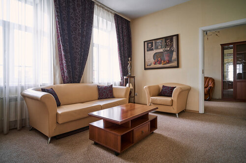 Внешний вид отеля Центральный by Usta Hotels в Екатеринбурге, фото 2