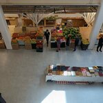 Farmers' market (Nurǵısa Tіlendıev dańǵyly, 12А), mercado de maquinas de comestibles