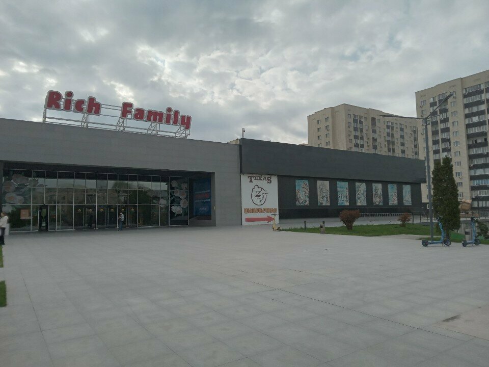 Clothing store Manzoni, Almaty, photo