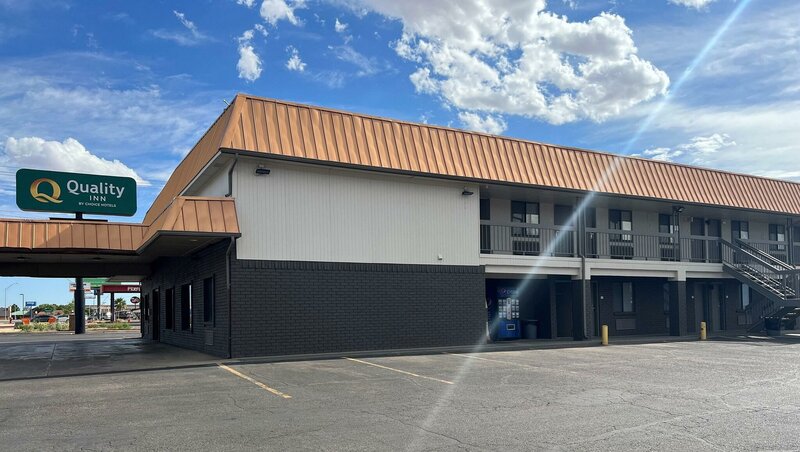 Гостиница Quality Inn & Suites Near White Sands National Monument