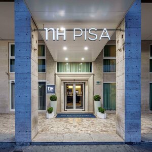 Гостиница Nh Pisa