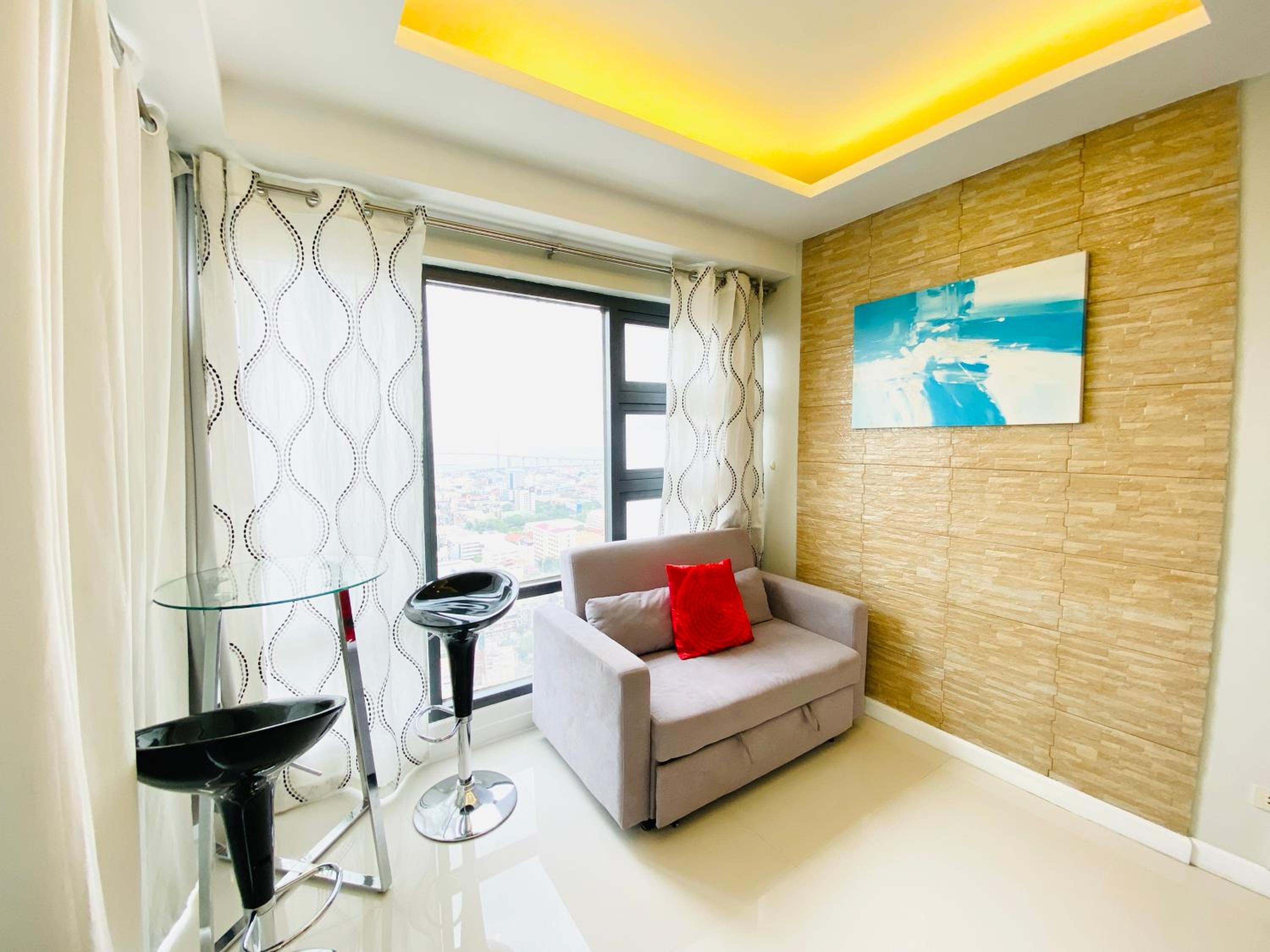 Фото City Suites Ramos Tower