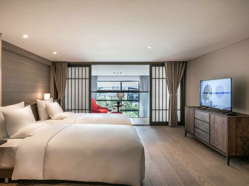 Гостиница Novotel Suites Shanghai Hongqiao Hotel в Шанхае