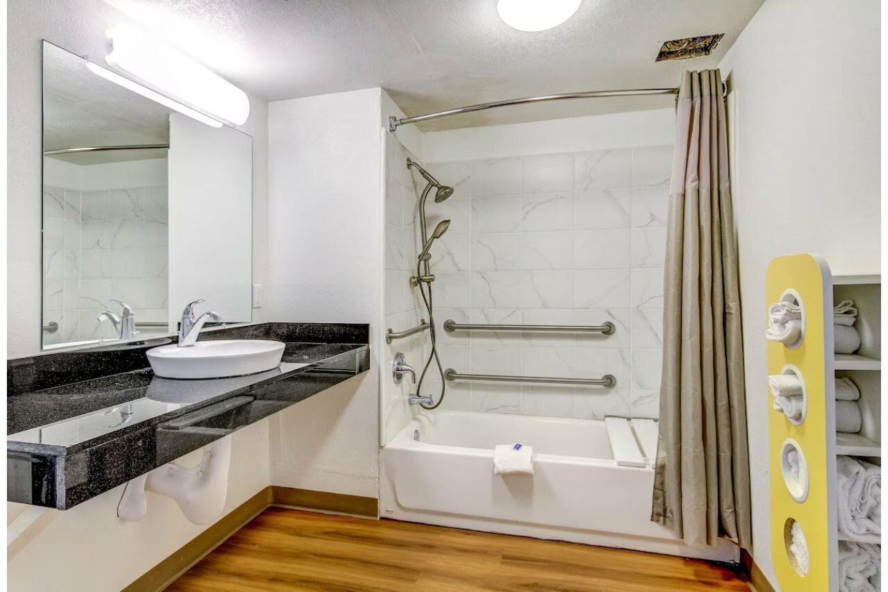 Фото Motel 6 Waco, Tx - Lacy Lakeview