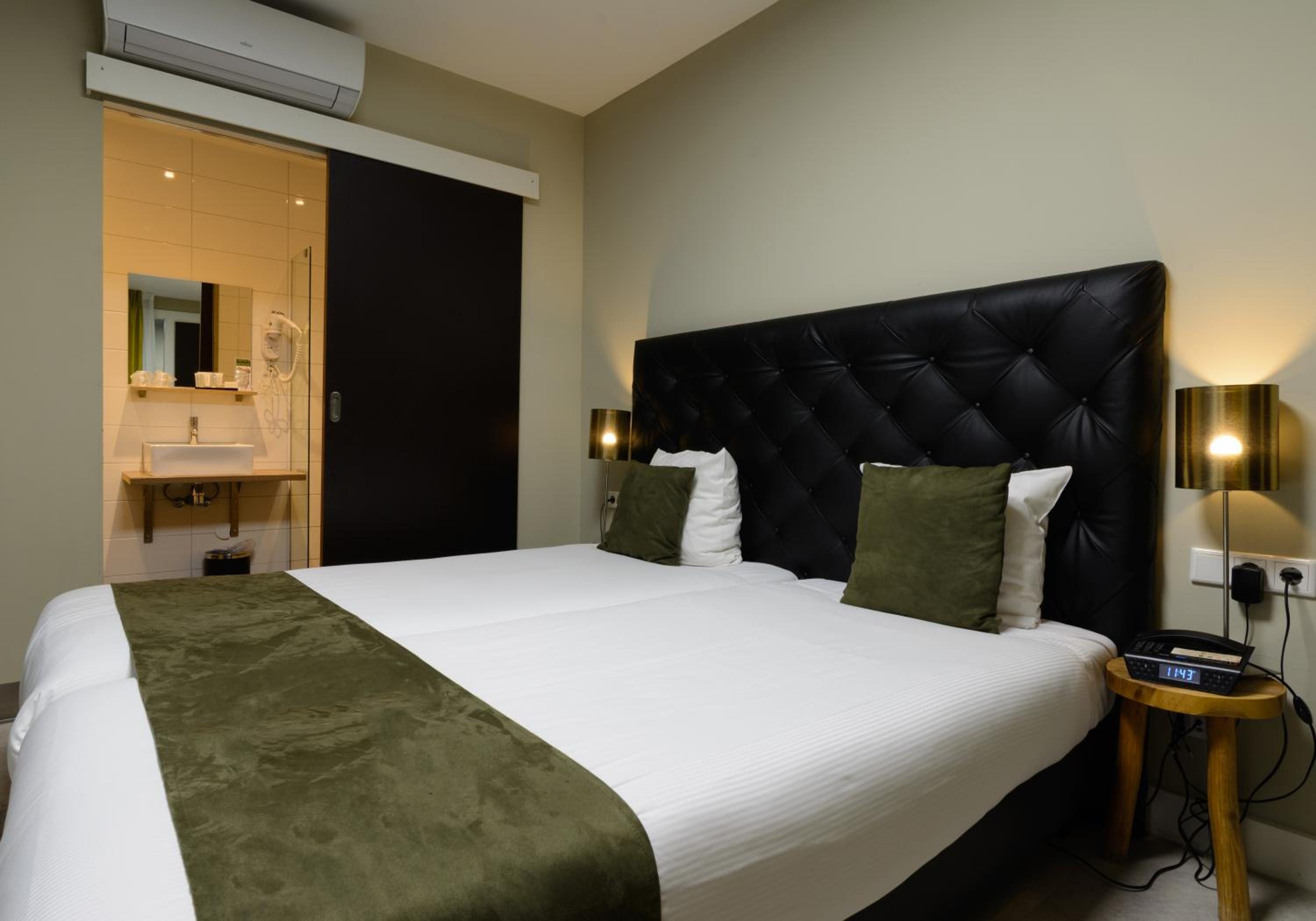 Фото Camp Inn Hotel