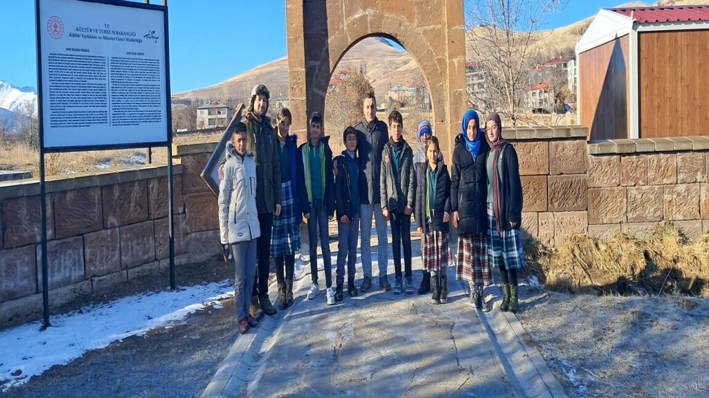 School Ataturk Imam Hatip Secondary School, Gevas, photo