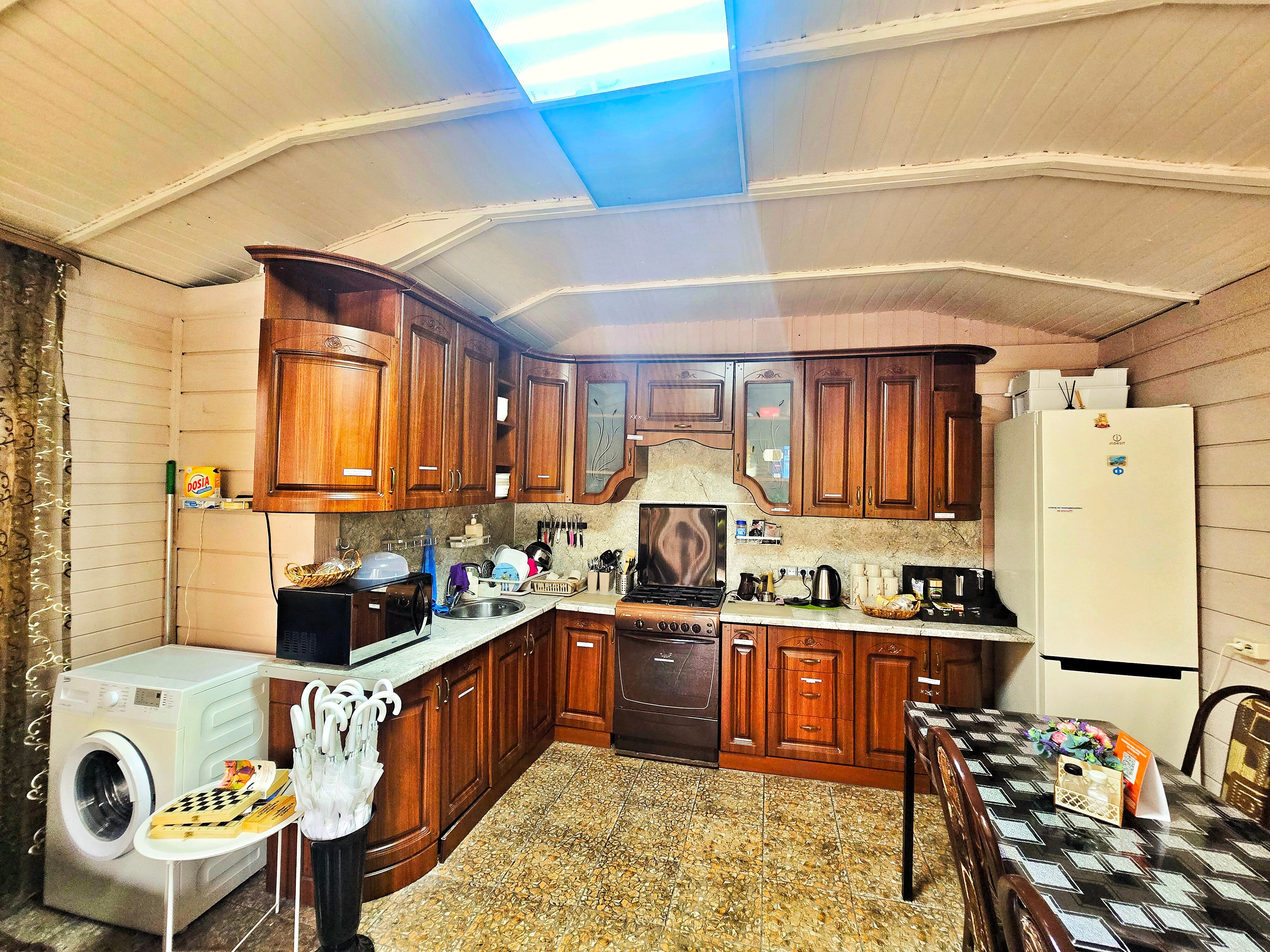 Фото Адриус