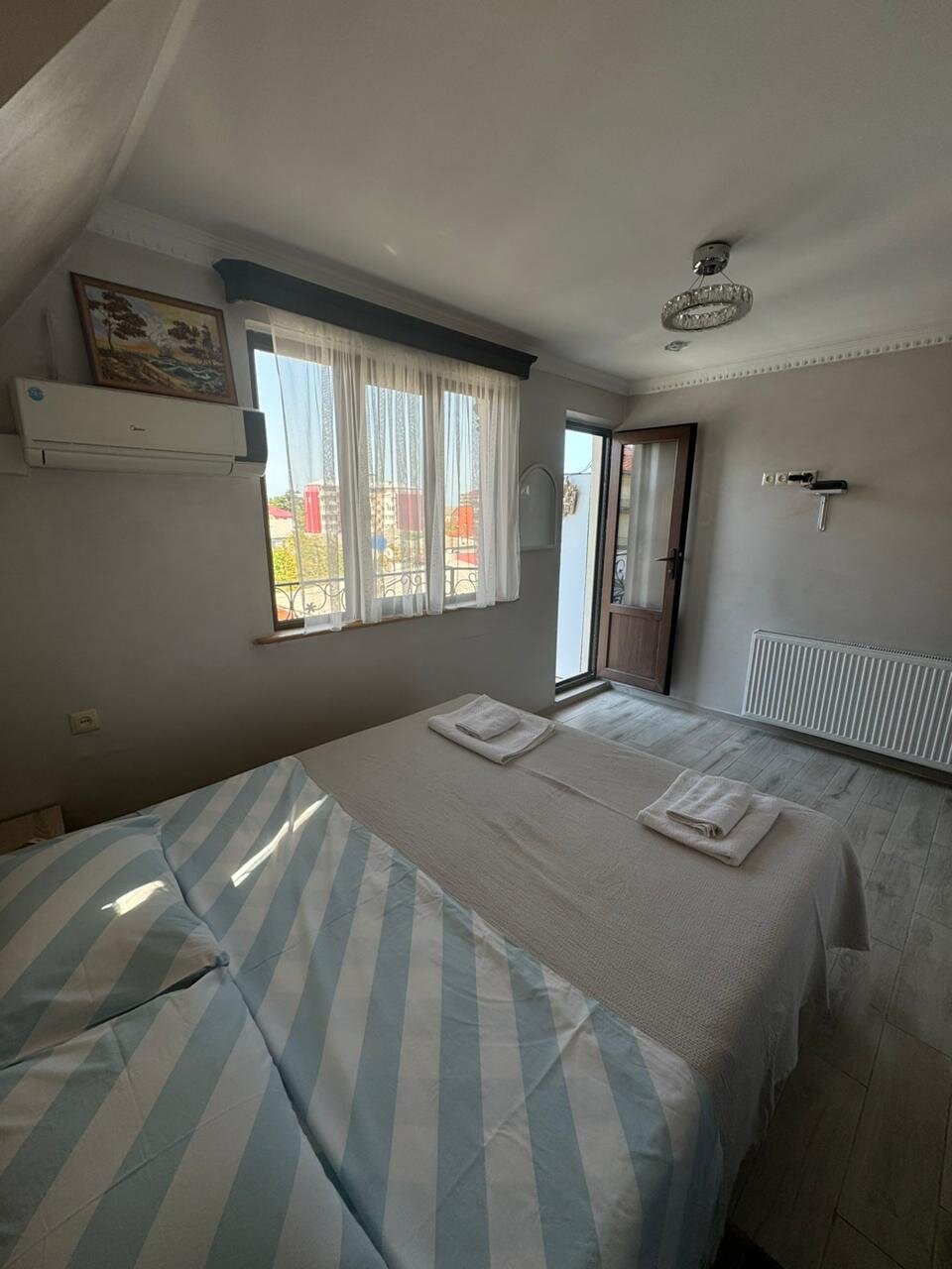 Фото Hotel Chaika