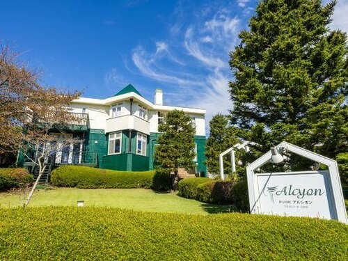 Гостиница Petit Resort Hotel Alcyon в Ито