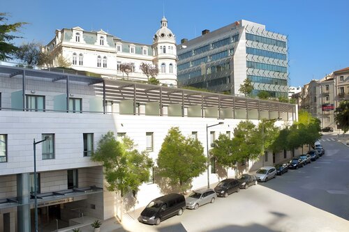 Гостиница Eurostars Lisboa Parque в Лиссабоне
