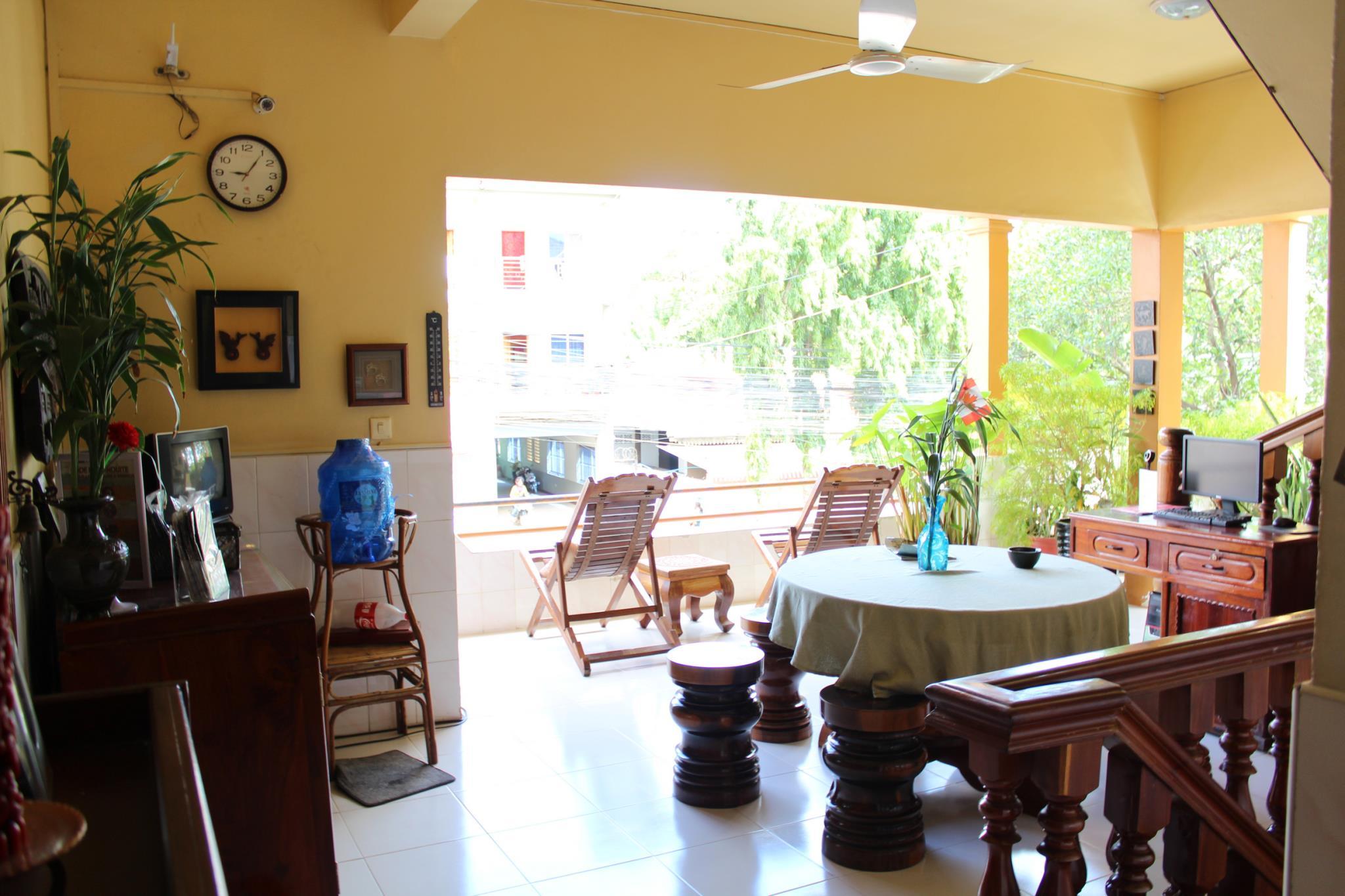 Фото Seven Candles Guesthouse