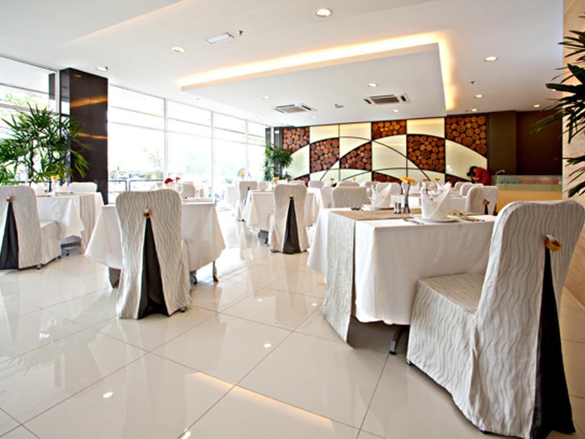 Фото Pinetree Hotel