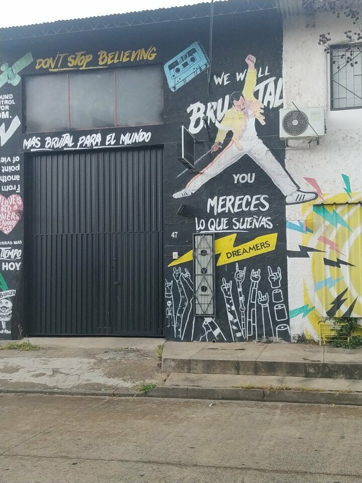 Fast food Brutal, Santa Cruz de la Sierra, photo