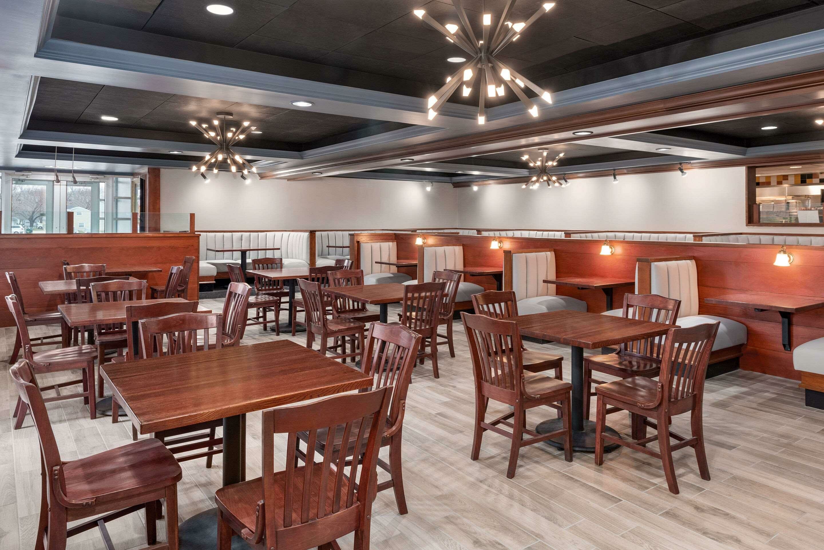 Фото Hotel Milwaukee Airport