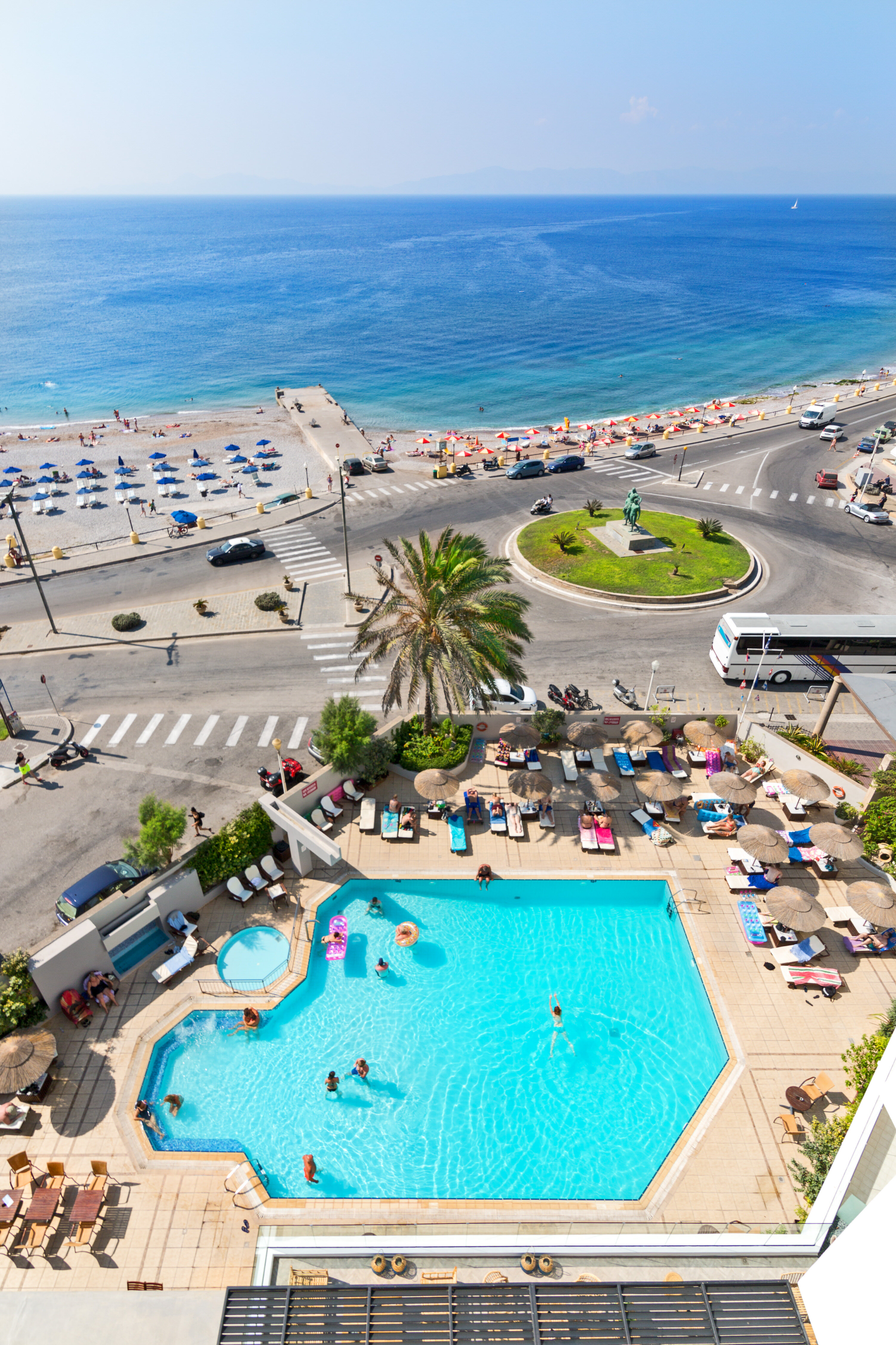 Фото Blue Sky City Beach Hotel