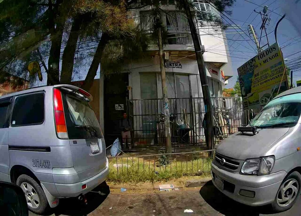 Frame and awning structures Elektra Toldos, Cochabamba, photo