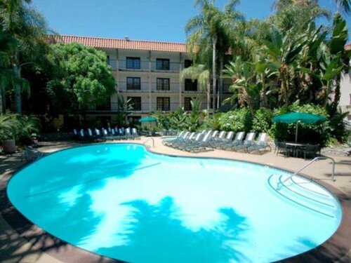 Гостиница Buena Park Grand Hotel & Suites