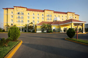 Гостиница Fiesta Inn Nuevo Laredo