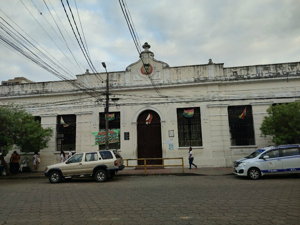 College Florida National College, Santa Cruz de la Sierra, photo