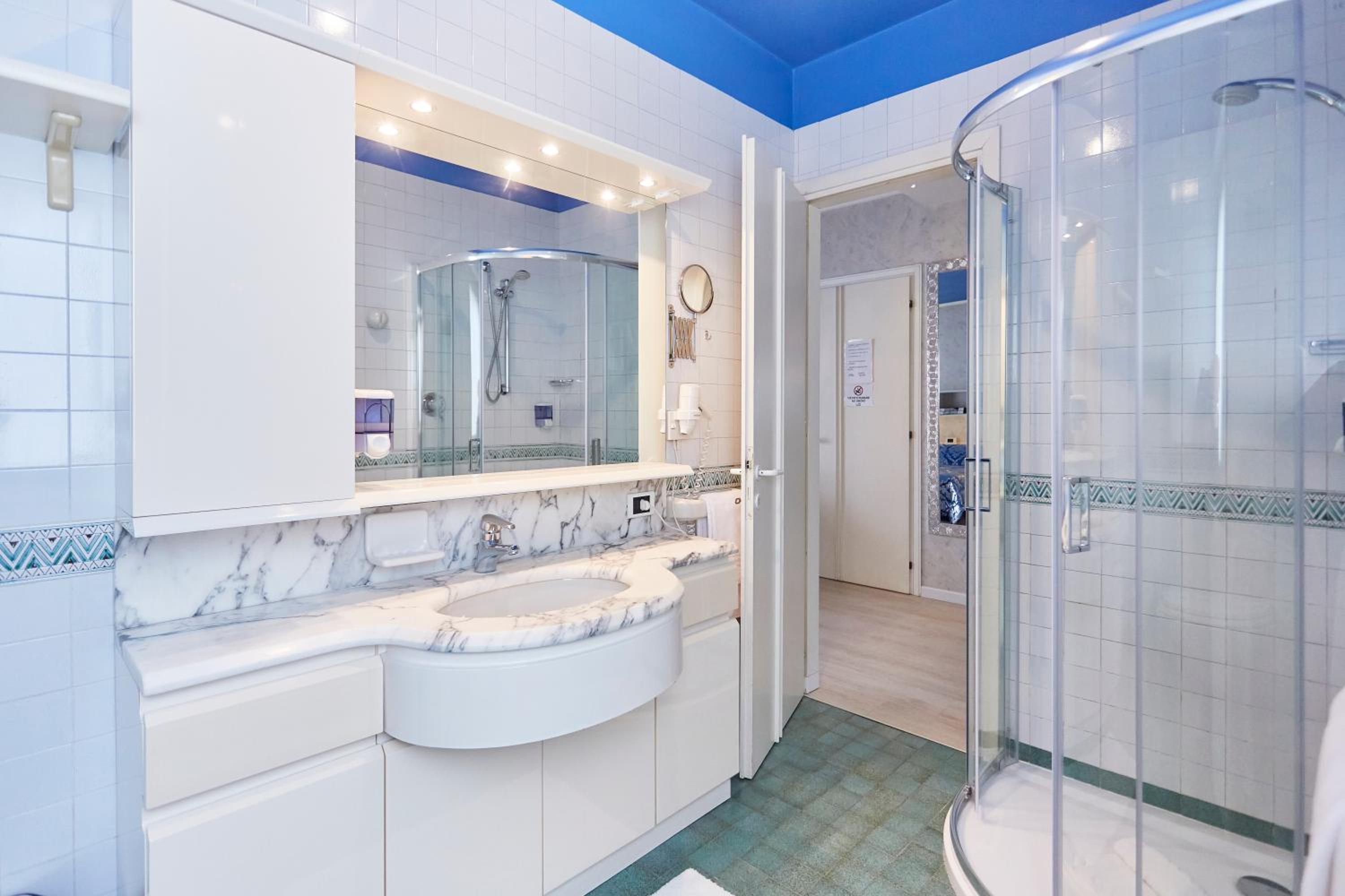 Фото Villa Lilla