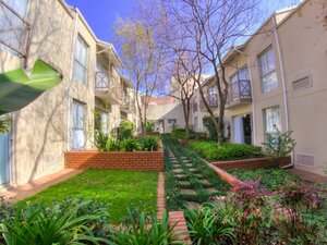 Гостиница Courtyard Hotel Sandton