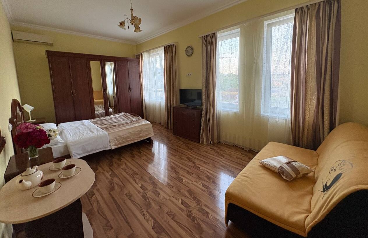 Фото Солнечный