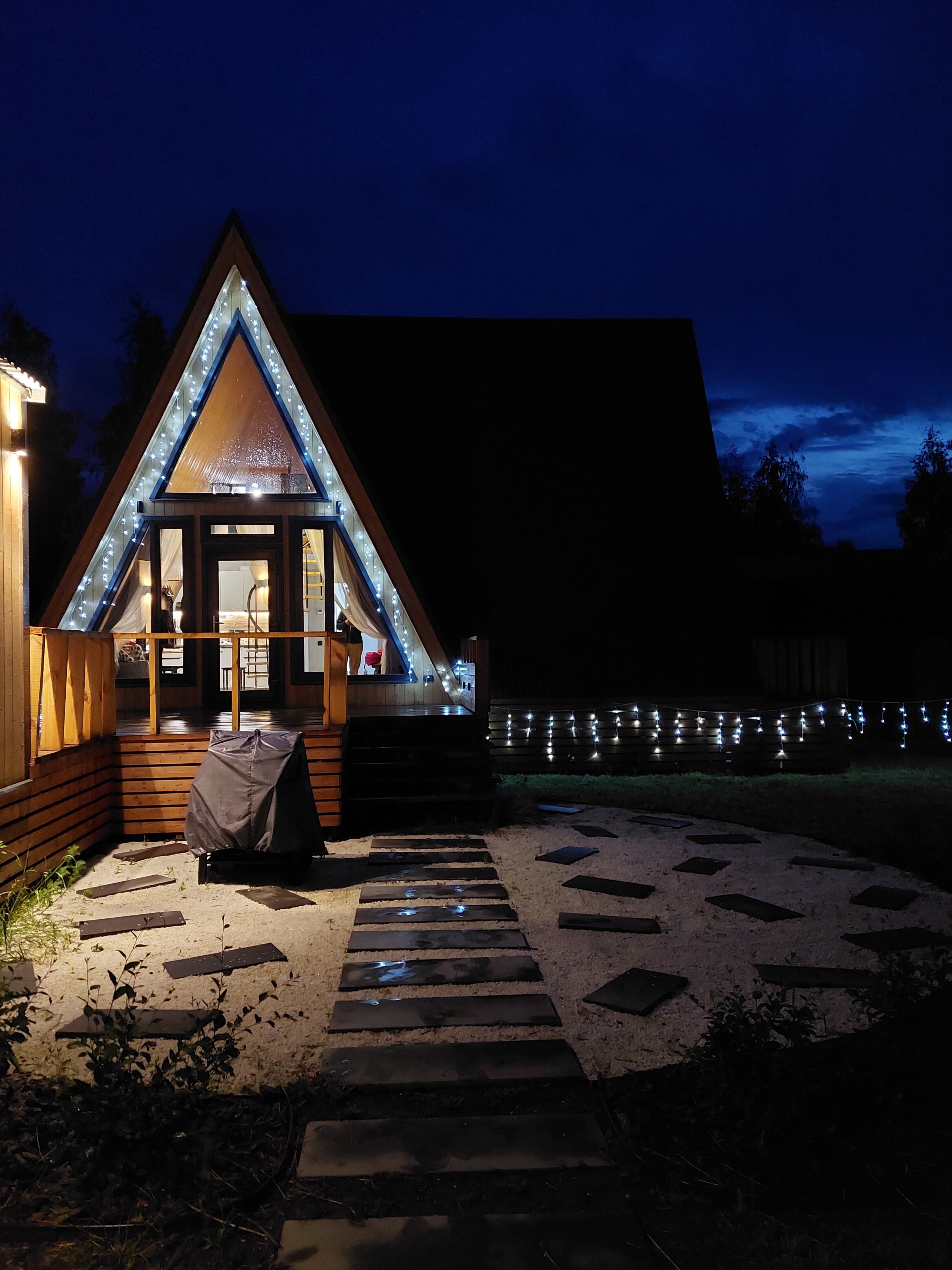 Фото A-Frame Family