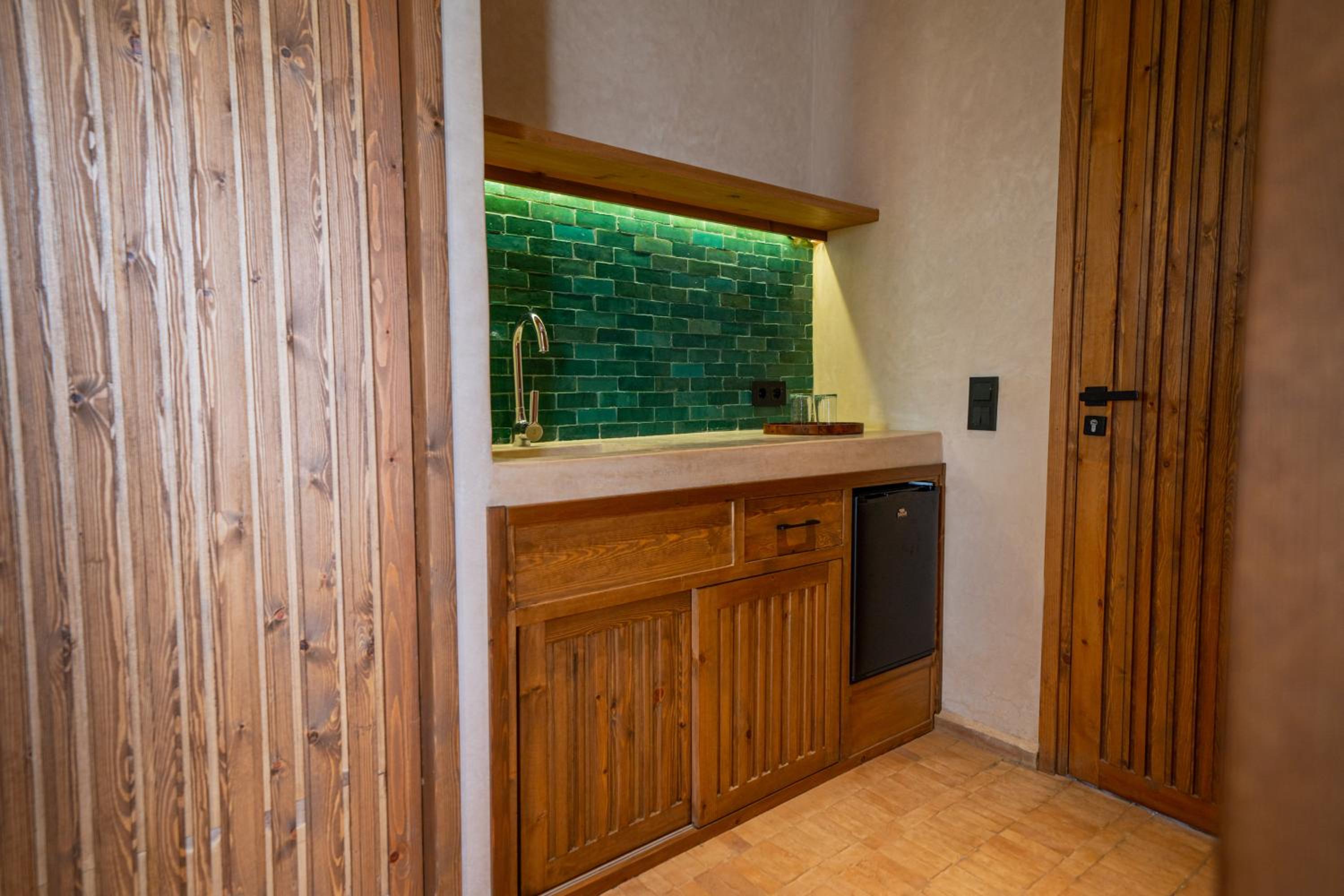 Фото Baberrih Hospitality Palaces & Resorts