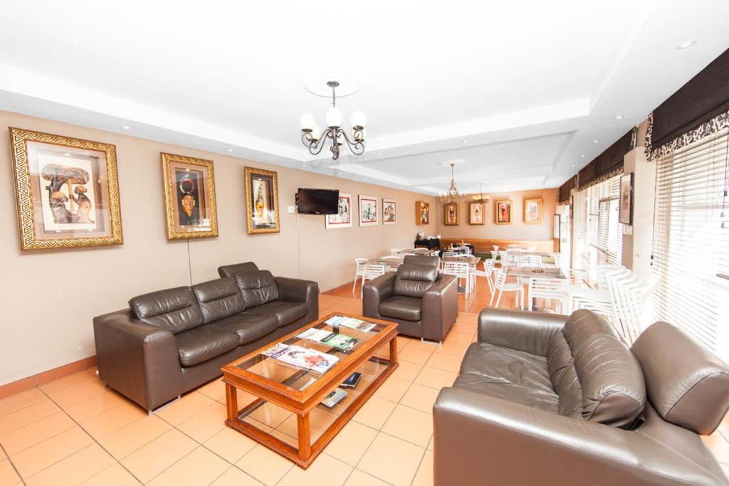 Фото Vetho 1 Apartments Or Tambo Airport