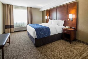 Гостиница Comfort Suites El Paso Airport
